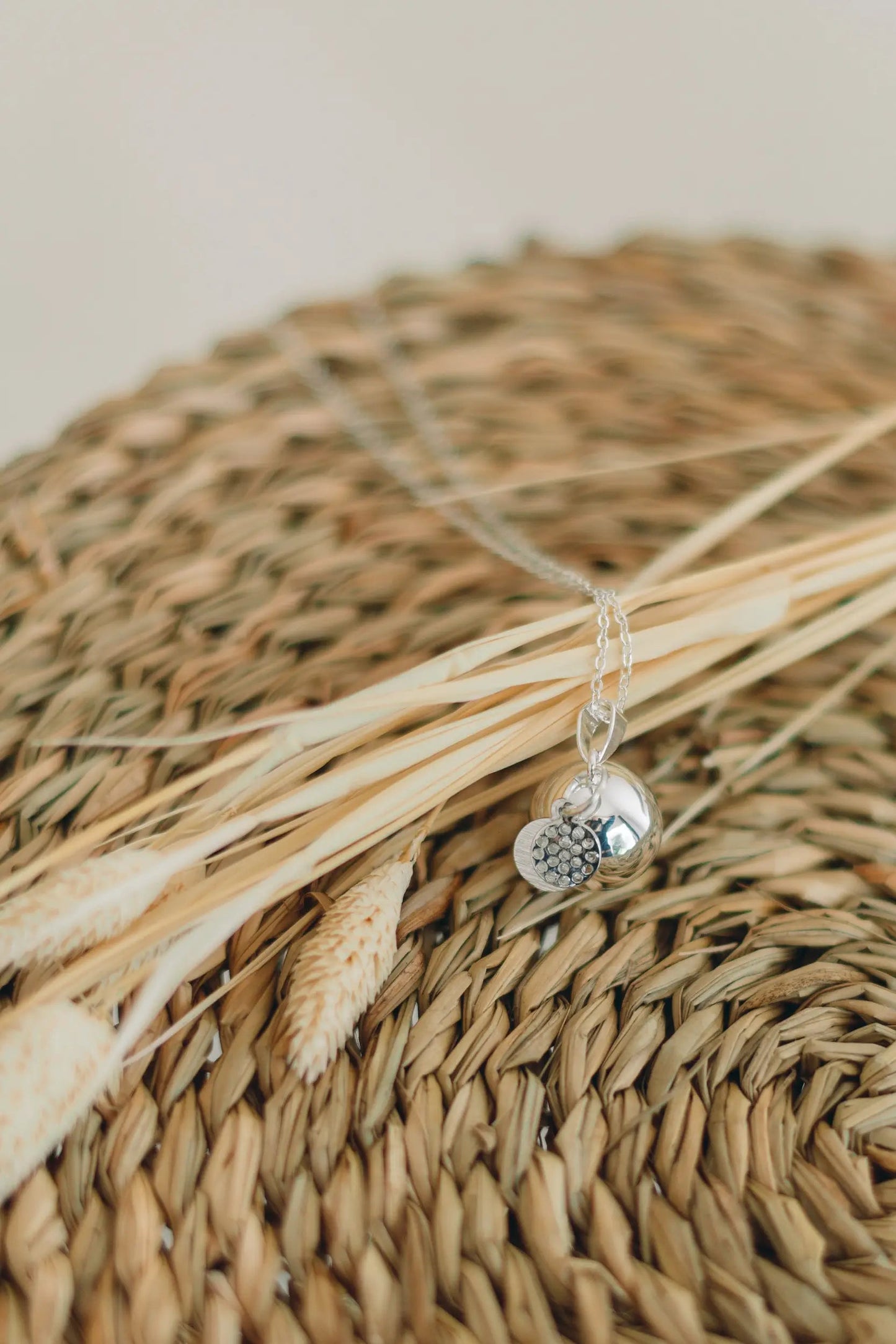 Zwangerschapsbola sterling zilver - een onmisbaar sieraad voor zwangere vrouwen