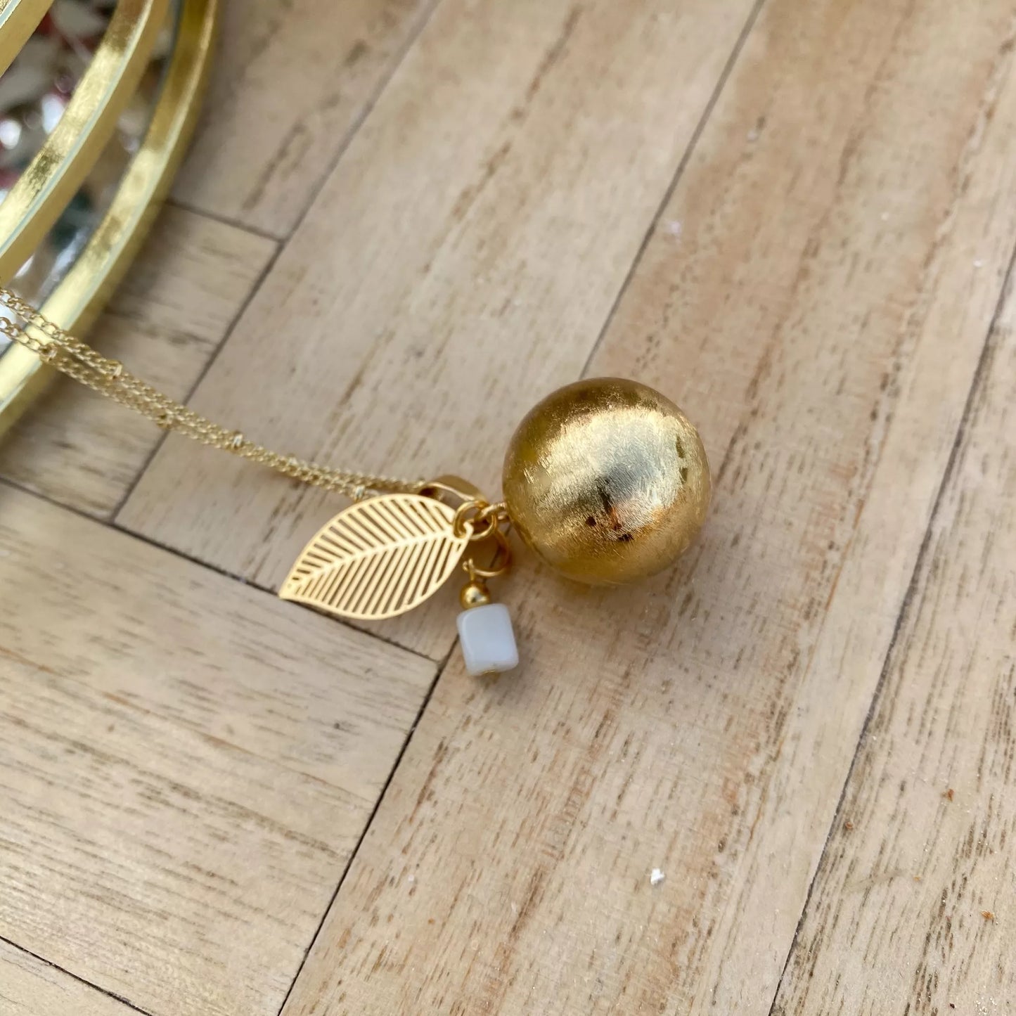 Pregnancy bola - gold